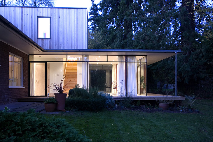 Award-winning contemporary extension to a 1950's style house.